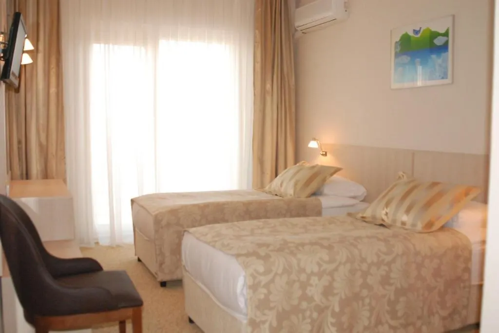 Hotel Suix Lara Antalya
